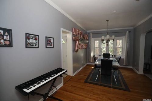 129 8 Ave, Mount Vernon NY 10550-4072 exterior