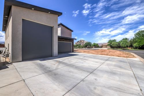 3821 Sugar Leo Rd, Saint George UT 84790-7939 exterior