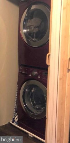 1331 Westminster Dr, Downingtown PA  19335-3652 exterior