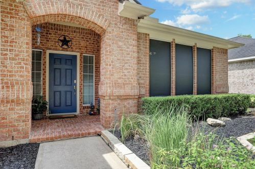 2527 Old River Ln, Richmond, TX 77406-2168