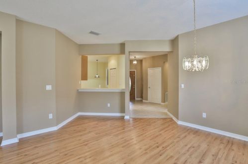 336 Seneca Falls Dr, Ruskin, FL 33572-3103