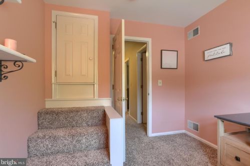 9148 Joyce Ln, Hummelstown PA  17036-9299 exterior