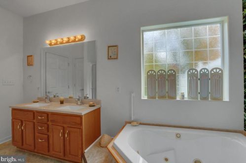 80 Lantern Ln, Lees Cross Roads PA  17257-8769 exterior