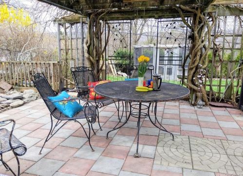 12 Oakwood Ave, Greenwood Lake, NY 10925-2844