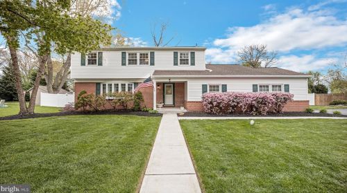 511 Keating Dr, Yardley, PA 19067-3811