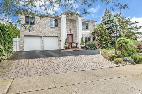 3238 Jason Dr, North Bellmore, NY 11710-5418