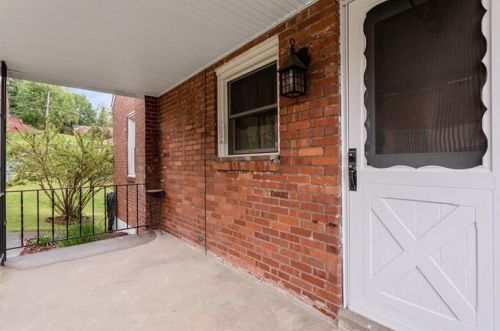 3825 Lyndell St, Pittsburgh, PA 15234-1907