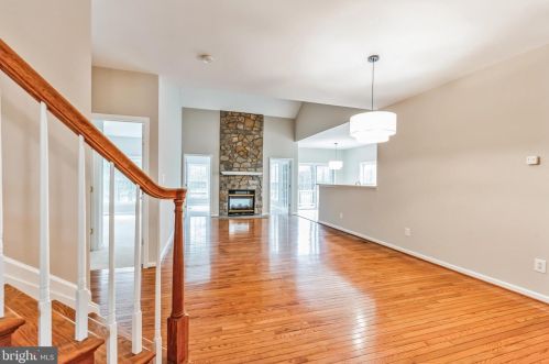 6545 Box Elder Loop, Gainesville, VA 20155-1357