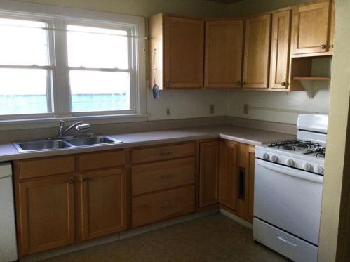 317 Main St, Claysville, PA 15323-3300
