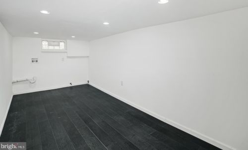 1535 Chelten Ave, Philadelphia PA 19144-2701 exterior