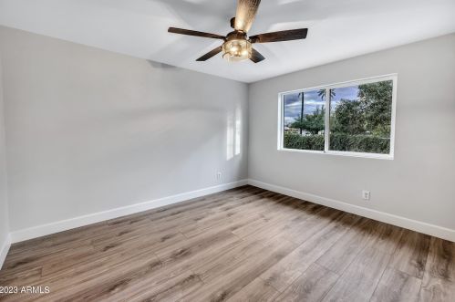 7142 12 St, Phoenix AZ 85022-3801 exterior