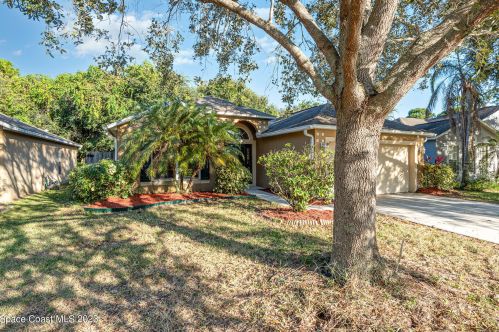 576 Mason Dr, Titusville, FL 32780-9119