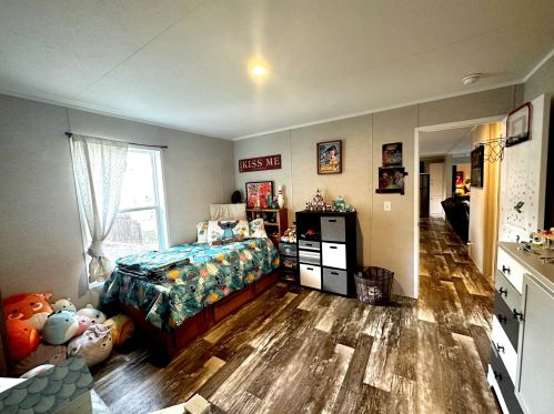 36 Cedar St, Hinsdale NH  03451-2427 exterior