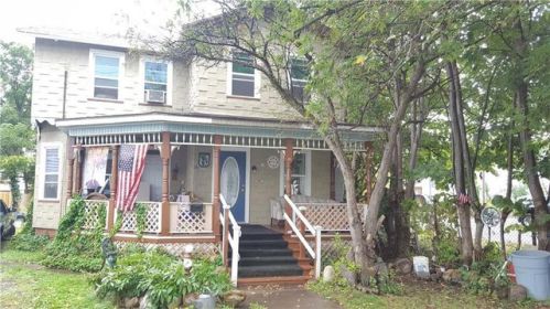 19 Saltonstall St, Canandaigua NY  14424-2111 exterior