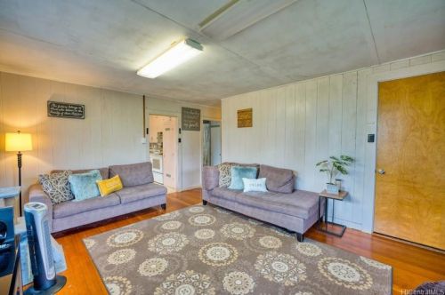 2005 Uhaloa Rd, Hilo, HI 96720-1432