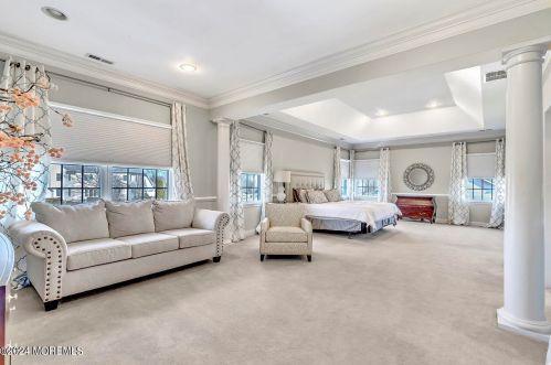 3 Equinox Ln, East Freehold NJ  07728-8652 exterior