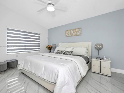 16355 23 St, Hollywood FL  33027-4406 exterior