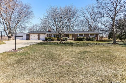1379 93rd Ave, Kenosha, WI 53144-7735