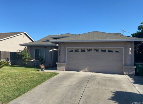 6557 Nicholas Dr, Winton, CA 95388-9275
