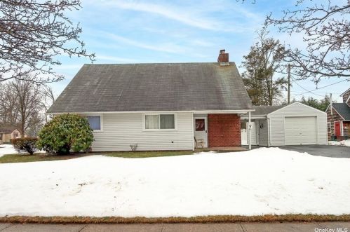 2500 5th St, Hempstead, NY 11554-2642