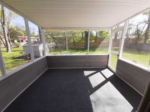 12 Field Ct, Poughkeepsie NY  12601-5209 exterior