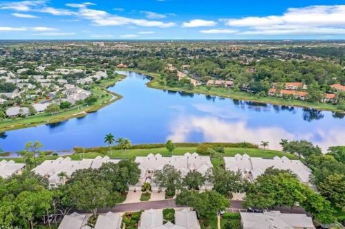 2839 Aintree Ln, Naples FL  34112-9302 exterior
