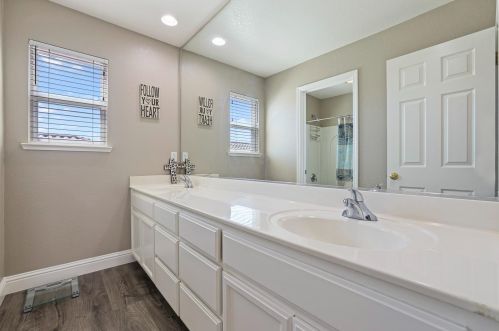 2618 Novi Dr, Riverbank CA  95367-9575 exterior