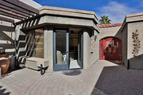 49503 Avenida Vista Bonita, La Quinta CA  92253-2537 exterior