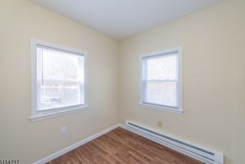 100 Tintle Ave, West Milford Lakes NJ  07480-4715 exterior