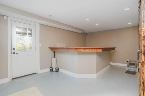 8578 Winthrop Cir, Florence KY  41042-9550 exterior