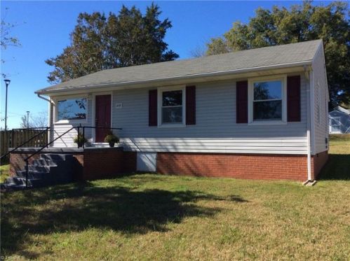 2107 Maple St, Greensboro, NC 27405-5611
