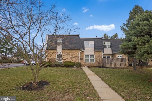 2197 Harbour Dr, Palmyra, NJ 08065-1123