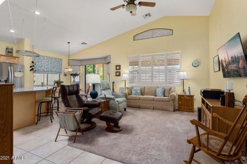 18135 Spencer Dr, Sun City, AZ 85374-1941