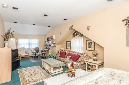 47 Prospect Ave, East Rockaway NY  11518-1232 exterior