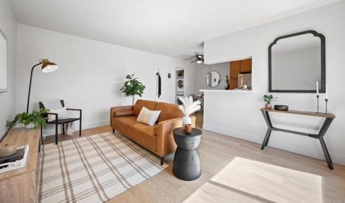 4519 North Ave, San Diego, CA 92116-2689