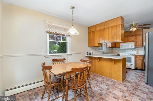 1 Oak Ave, Siddonsburg PA  17019-8511 exterior