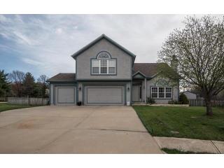 13503 Blackfish Pkwy, Shawnee Mission, KS 66216-5533
