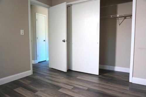 2440 Keystone Rd, Tarpon Springs FL  34688-8618 exterior