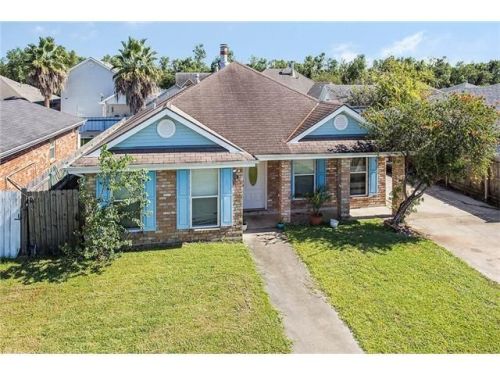 3521 Despaux Dr, Chalmette, LA 70043-2832