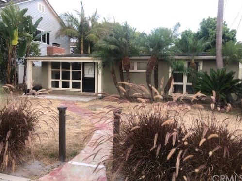 454 Catalina Dr, Newport Beach, CA 92663-4129