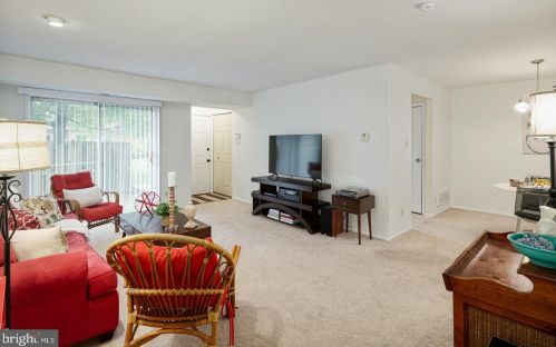 3063 Harbour Dr, Palmyra, NJ 08065-2209