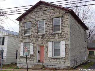 7691 State St, Harrisburg, NY 13367-1422