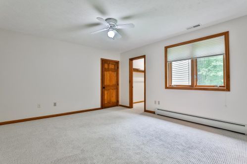 26 Wright Rd, Hollis NH  03049-6154 exterior