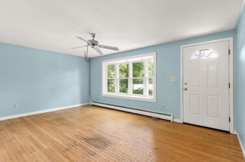 1 Nolet Ave, Salem NH  03079-1756 exterior