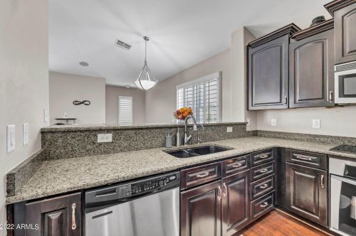 5620 21st Pl, Phoenix AZ  85040-3453 exterior