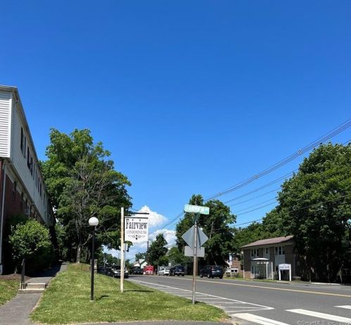 23 Fairview Dr, Danbury, CT 06810-7655