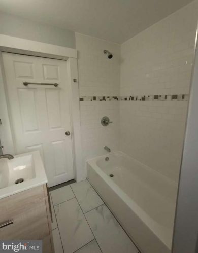2038 Naamans Creek Rd, Boothwyn PA  19061-3342 exterior