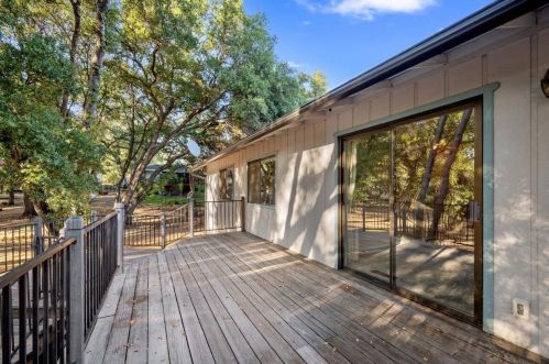 14432 Lodgepole Dr, Lake Wildwood CA  95946-9575 exterior