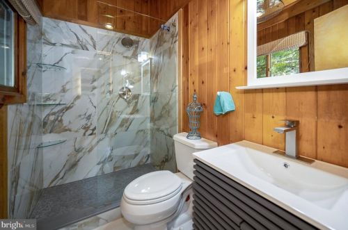 120 Hillside Dr, Locust Grove VA 22508-5233 exterior