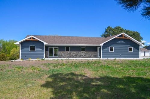 4511 Nicolet Dr, Green Bay, WI 54311-9740